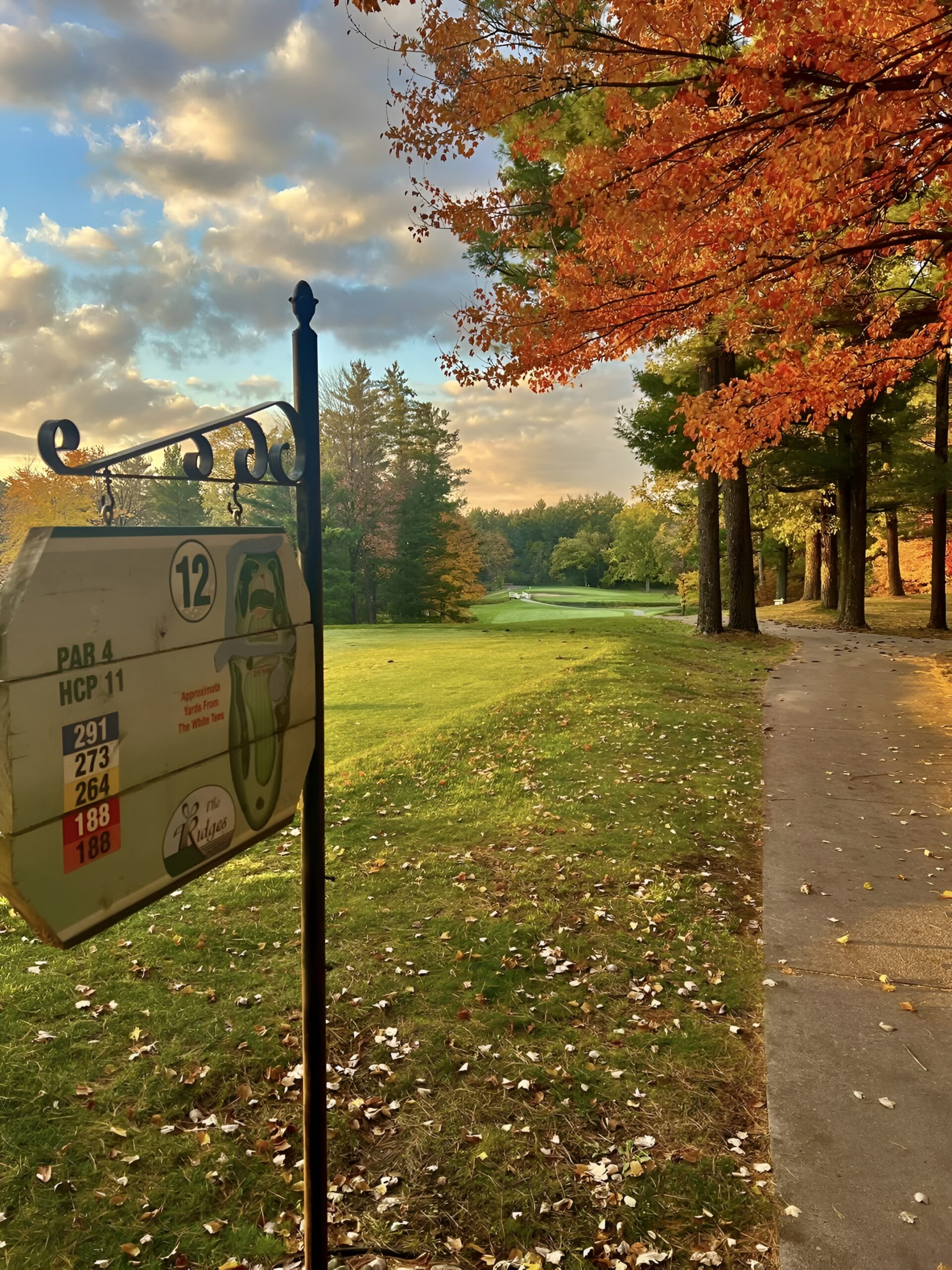 The Ridges Golf Course's 12th hole with a sign showing par 4 and HCP 11
